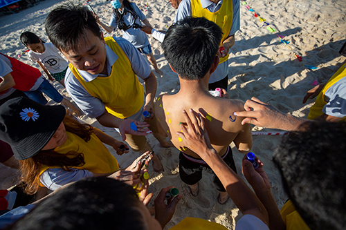 CÔNG TY TNHH XÂY DỰNG TM DV  HỪNG SÁNG