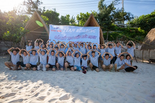 CÔNG TY TNHH XÂY DỰNG TM DV  HỪNG SÁNG