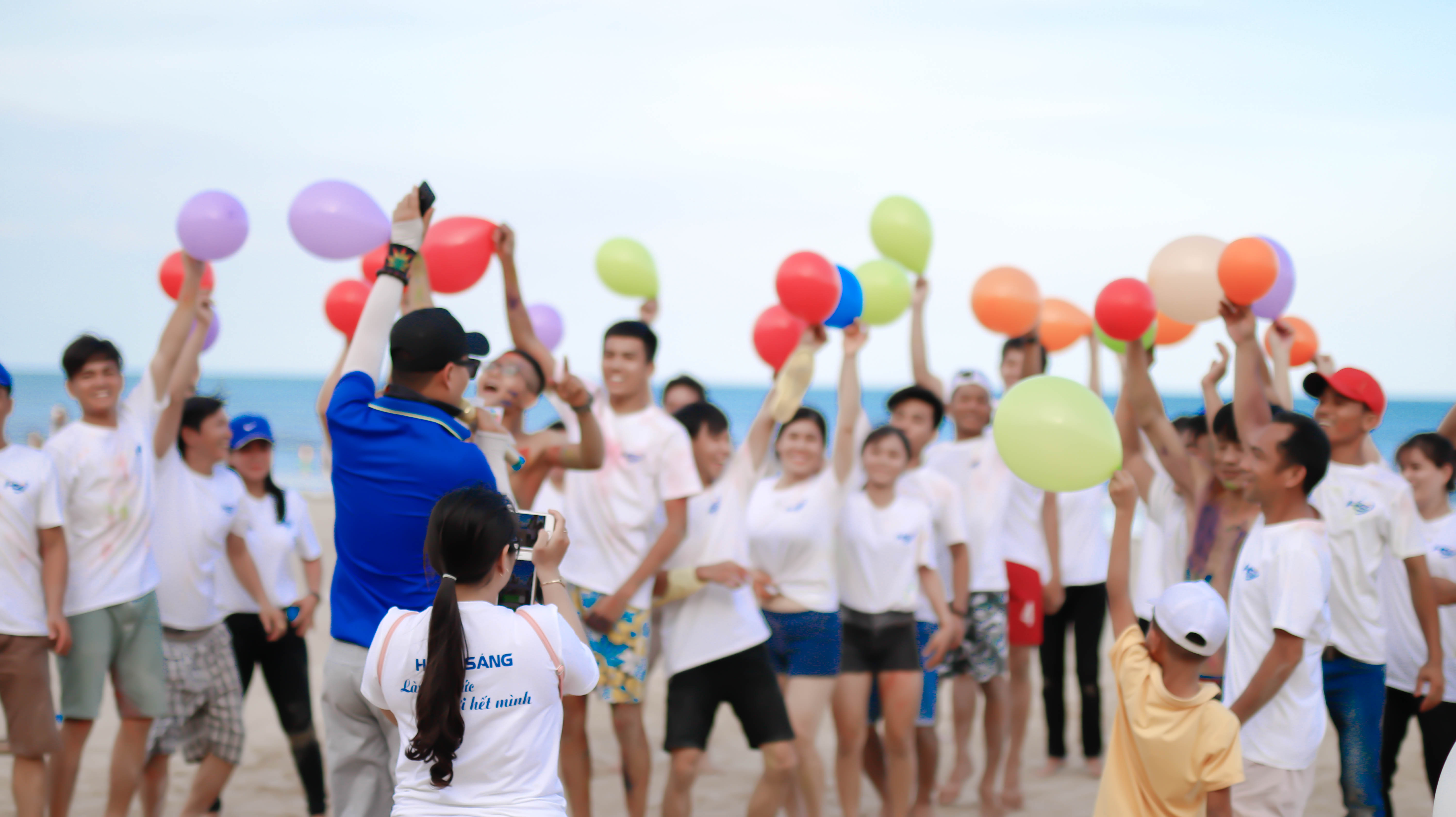 CÔNG TY TNHH XÂY DỰNG TM DV  HỪNG SÁNG