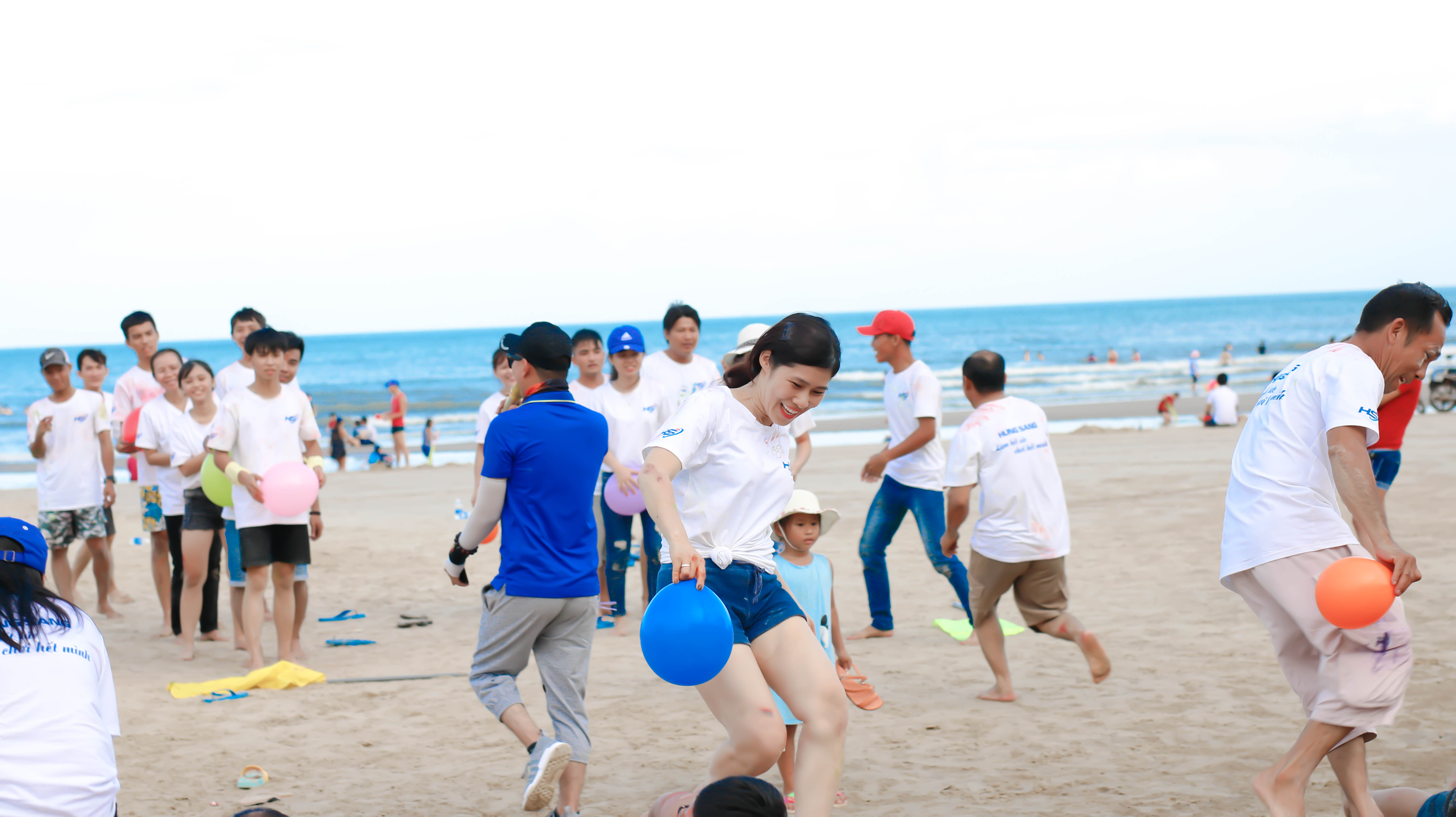 CÔNG TY TNHH XÂY DỰNG TM DV  HỪNG SÁNG