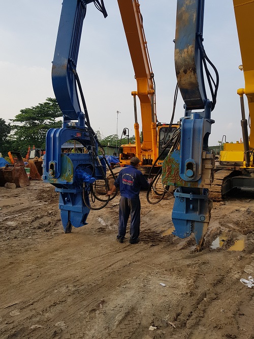 ĐÓNG CỌC BẰNG BÚA RUNG VÀ ÉP CỌC TĨNH ĐIỆN KHÁC NHAU NHƯ THẾ NÀO?