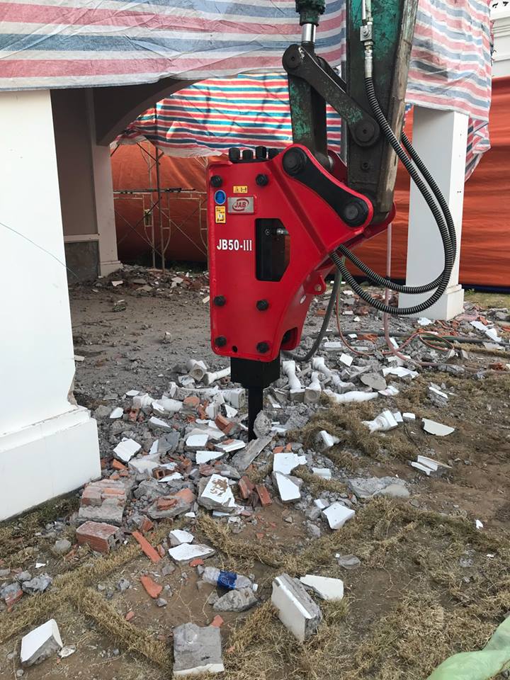 Chọn máy cơ sở phù hợp với búa phá đá thủy lực