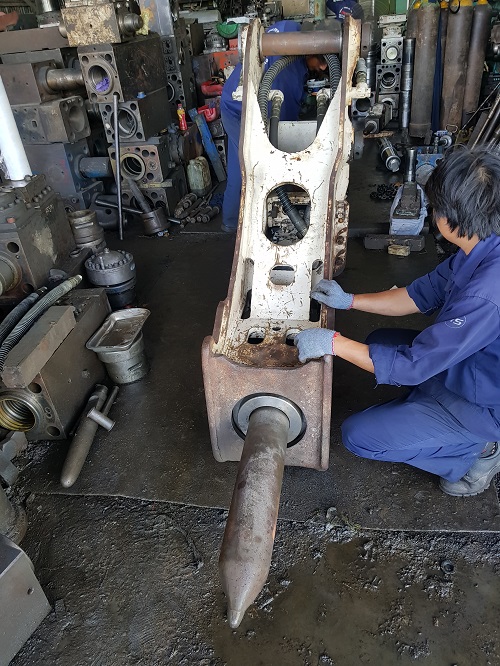 Bảo Dưỡng Búa Đập Đá 