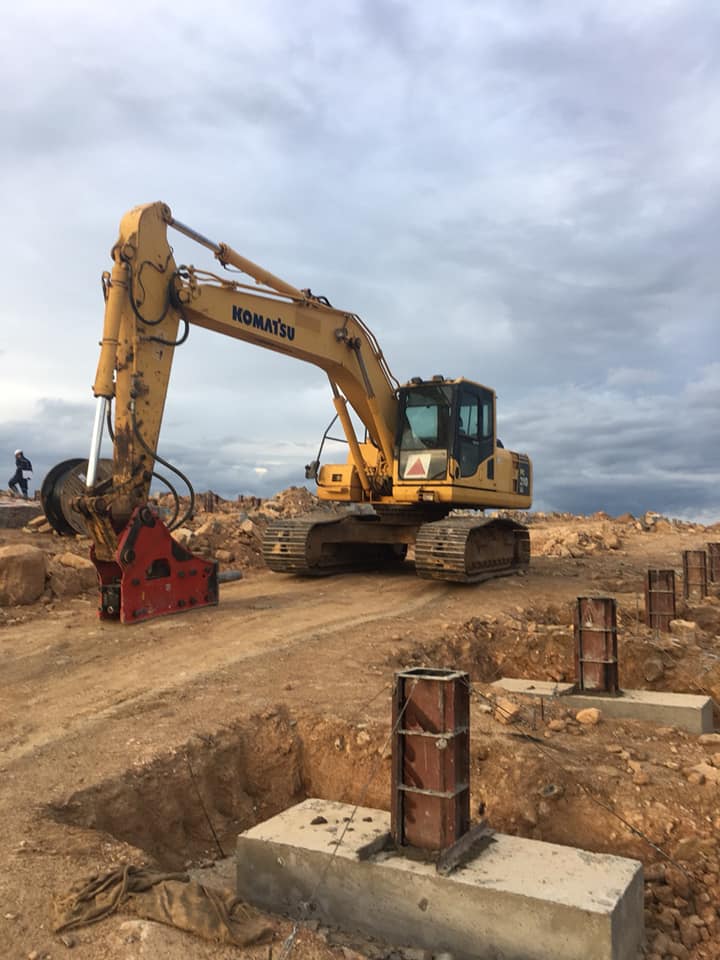 Búa Phá Đá Giao Khách Đồng Xoài