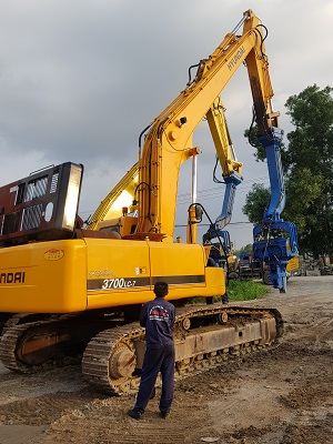 BÚA RUNG LĂP TRÊN XE ĐÀO